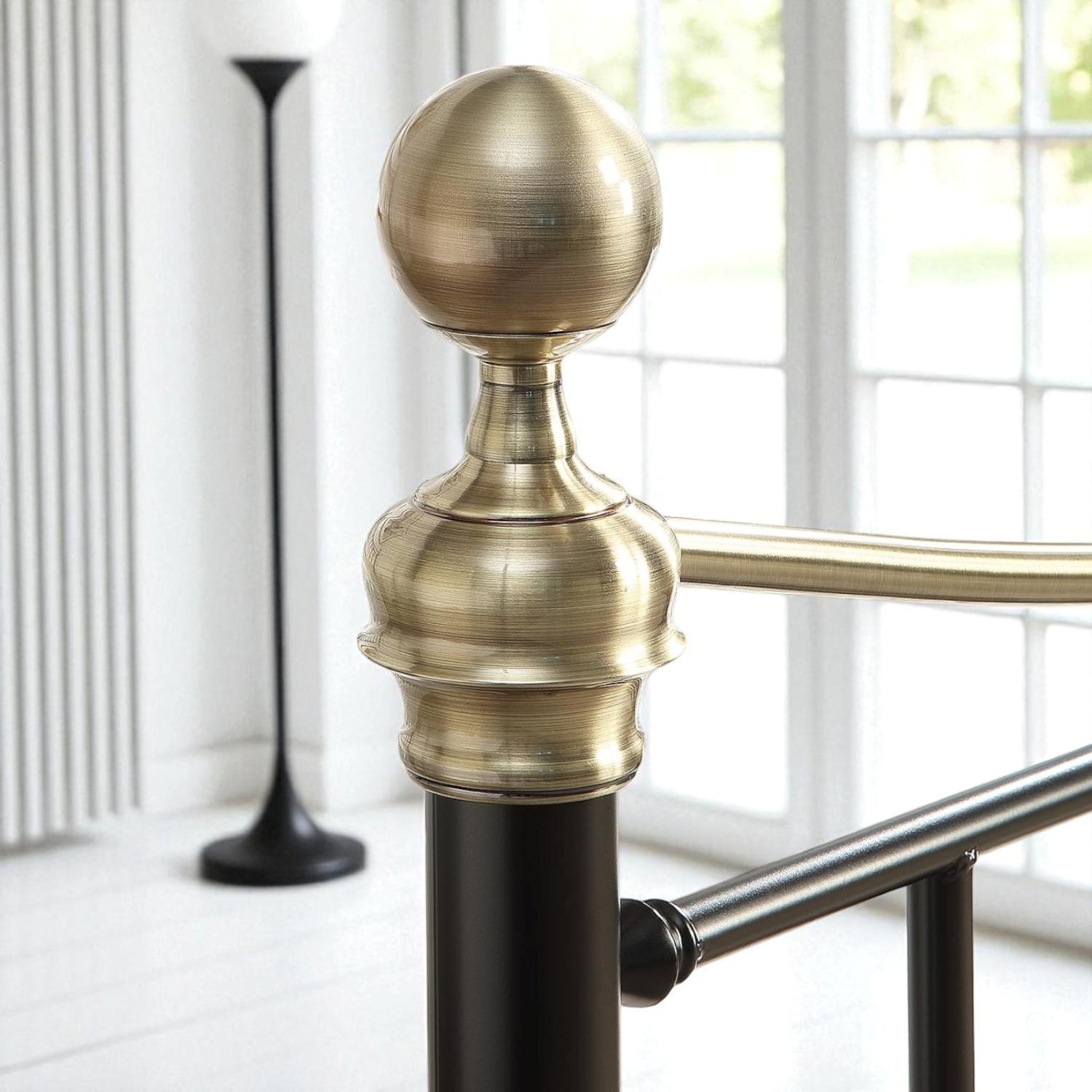 Hampstead Traditional Metal Bed Frame 