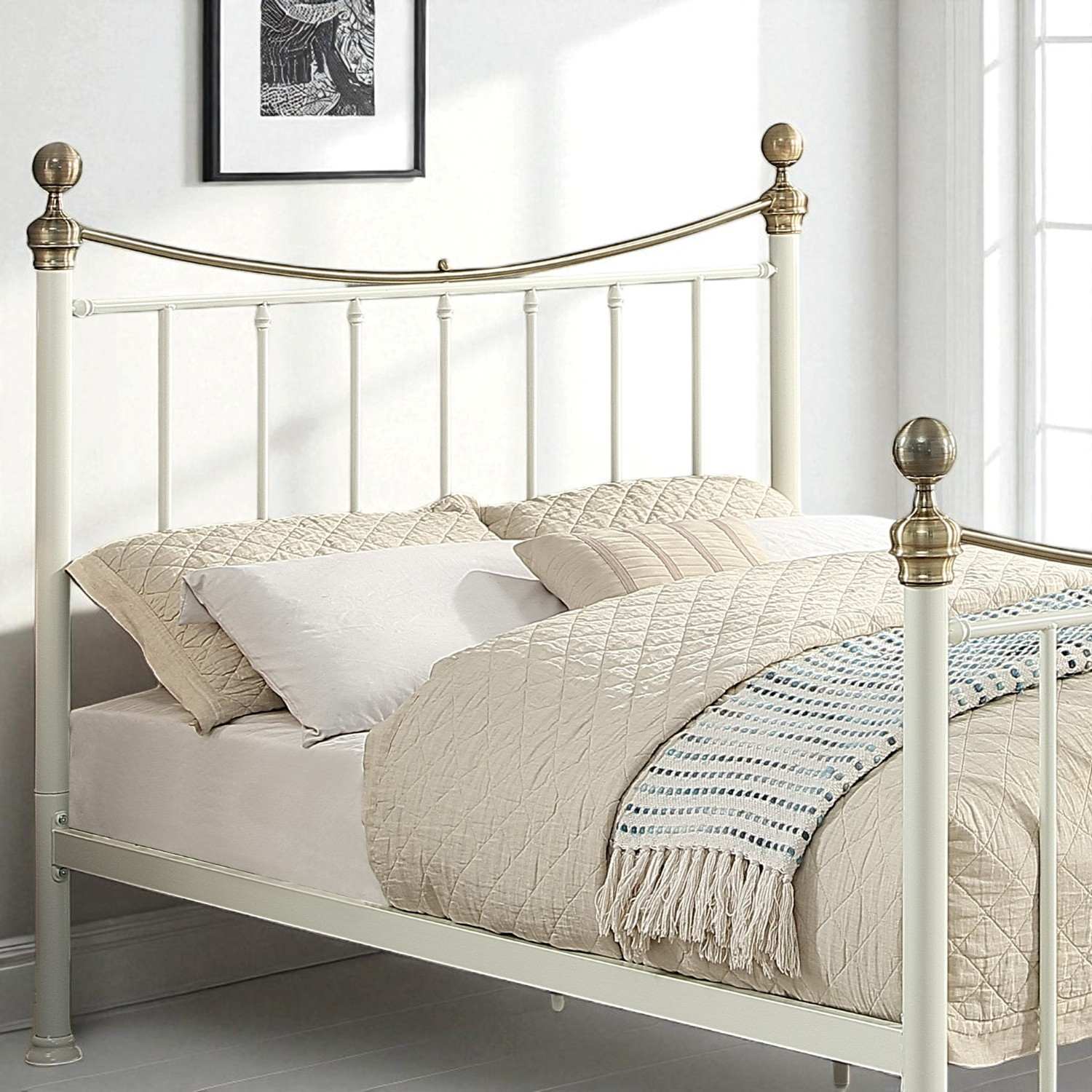 Hampstead Traditional Metal Bed Frame 
