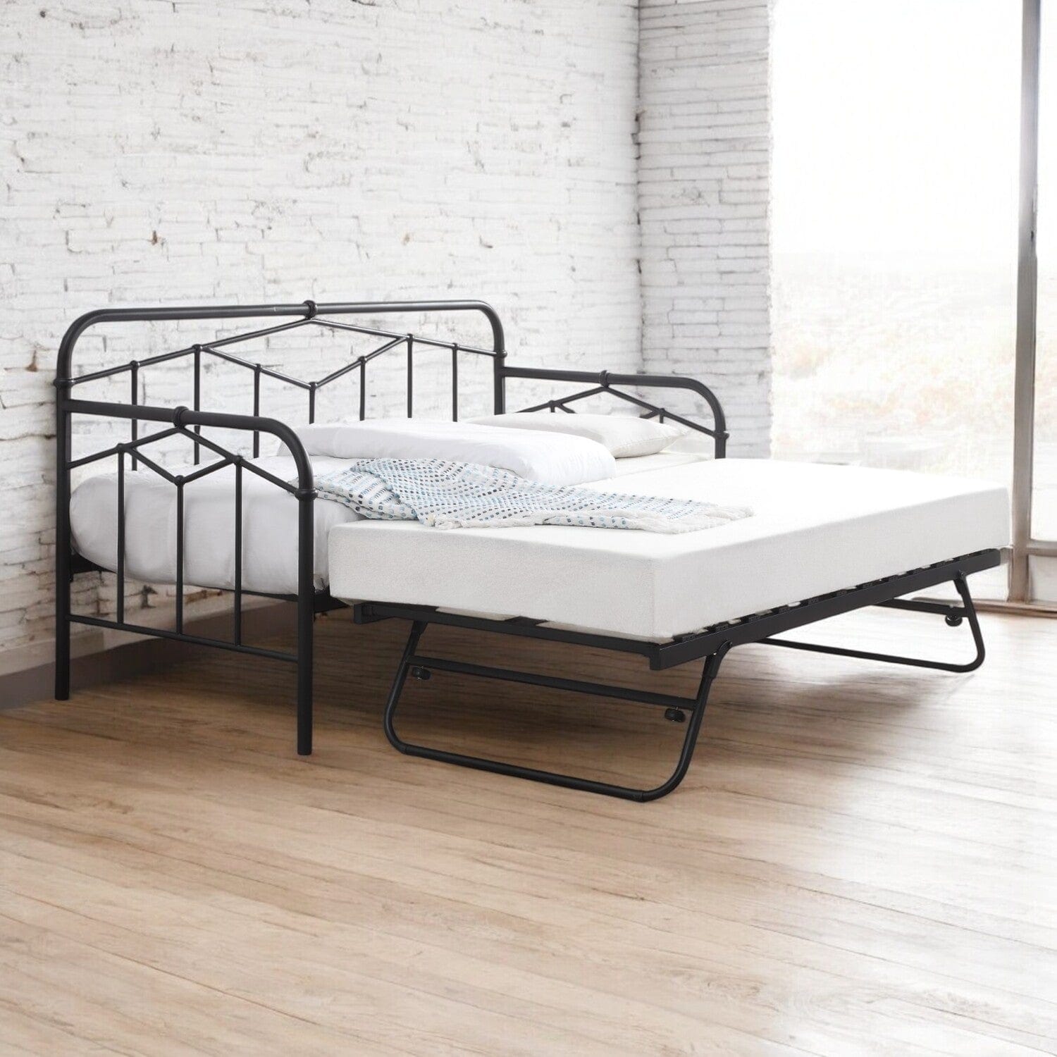 Hackney Metal Day Bed With Trundle